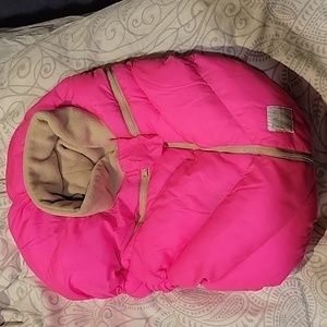 7 A.M. Enfant cacoon carseat/doona cover. Hot pink